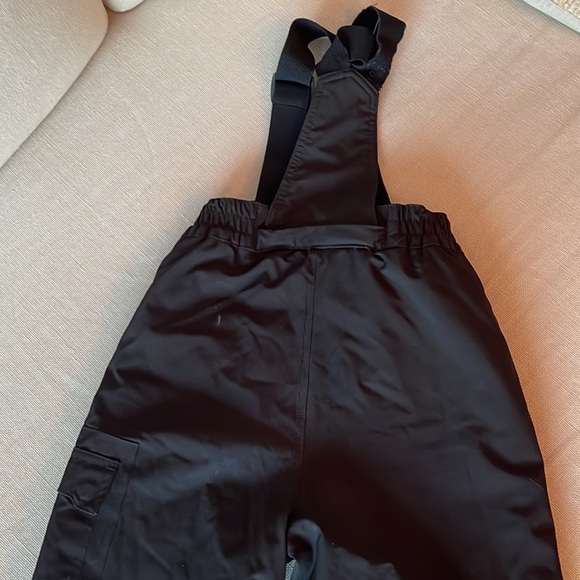 Size 7/8 WeatherProof Snow pants w suspenders. - Picture 3 of 3